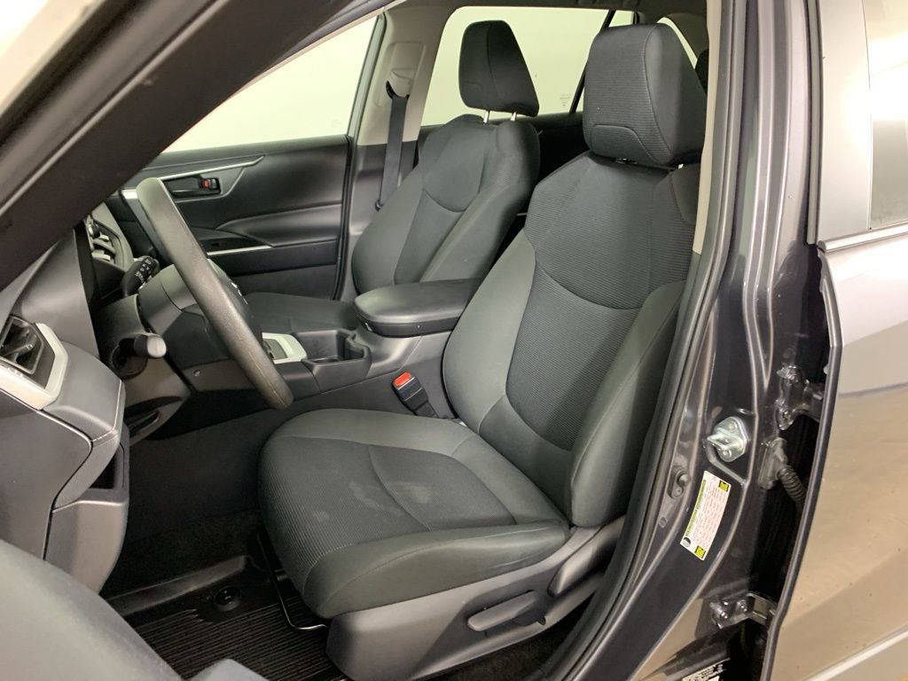 Used 2024 Toyota RAV4 LE image 25