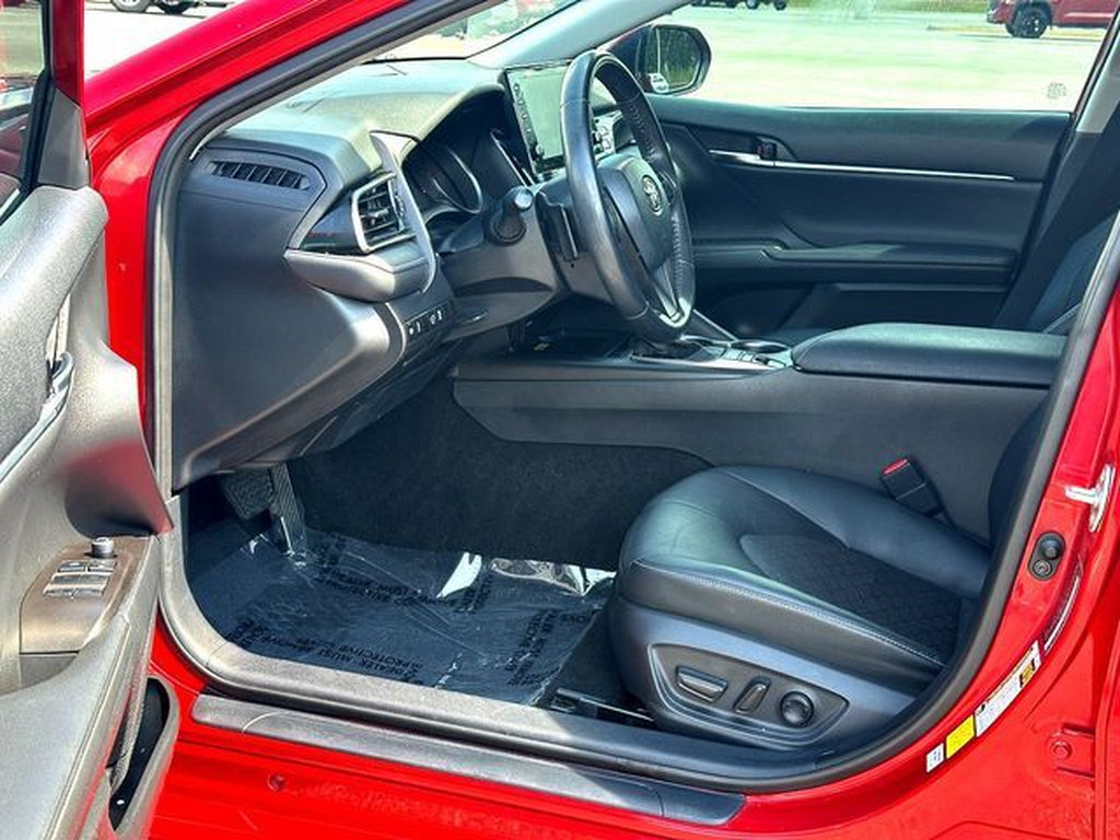 Certified 2022 Toyota Camry XSE FWD image 10