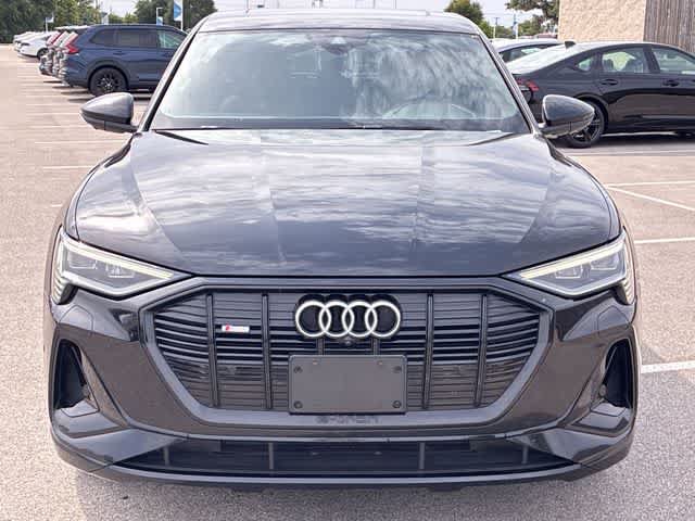 Used 2022 Audi e-tron Premium AWD/4WD image 9