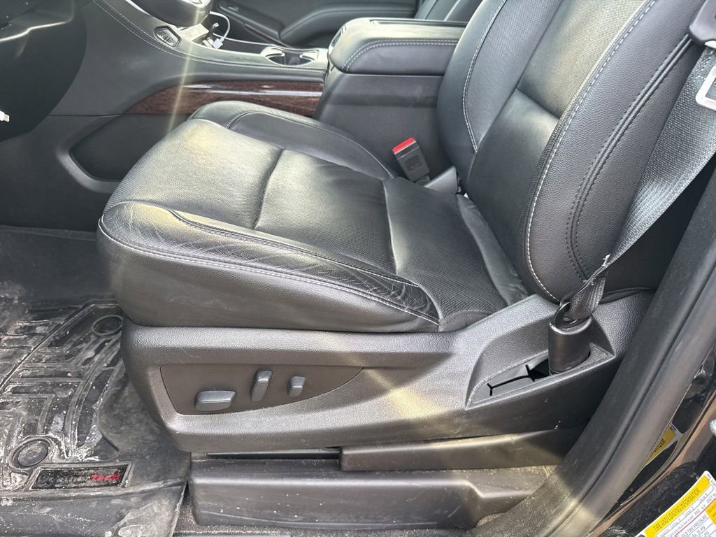 Used 2019 GMC Yukon SLT w/ Premium Edition image 24
