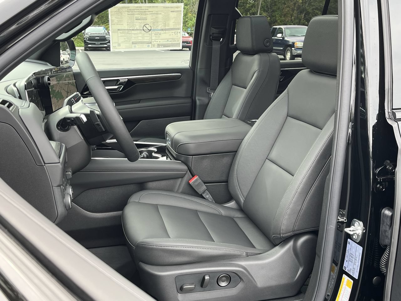 New 2026 Chevrolet Tahoe Z71 w/ Z71 Off-Road Package AWD/4WD image 6
