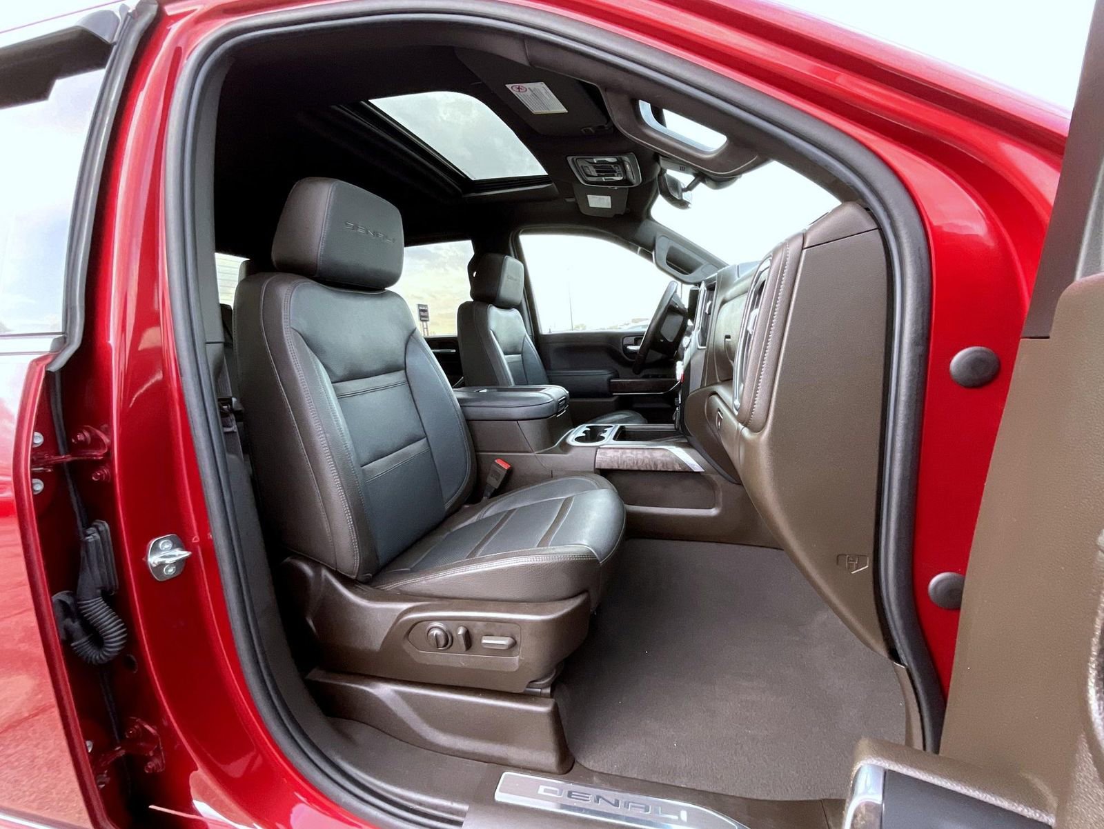 Used 2022 GMC Sierra 2500 Denali w/ Denali Ultimate Package image 15