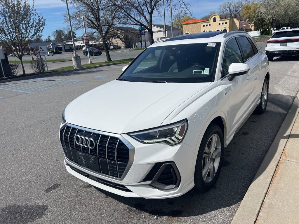 Used 2021 Audi Q3 2.0T Premium Plus w/ Premium Plus Package image 37