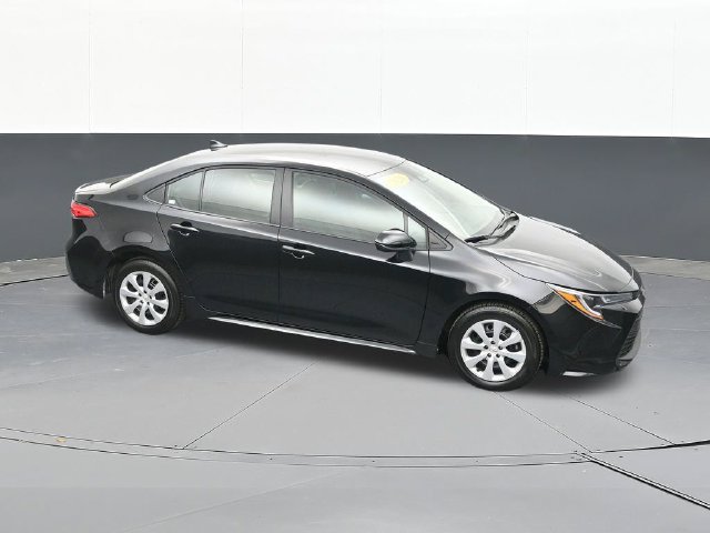 Used 2026 Toyota Corolla LE FWD image 58