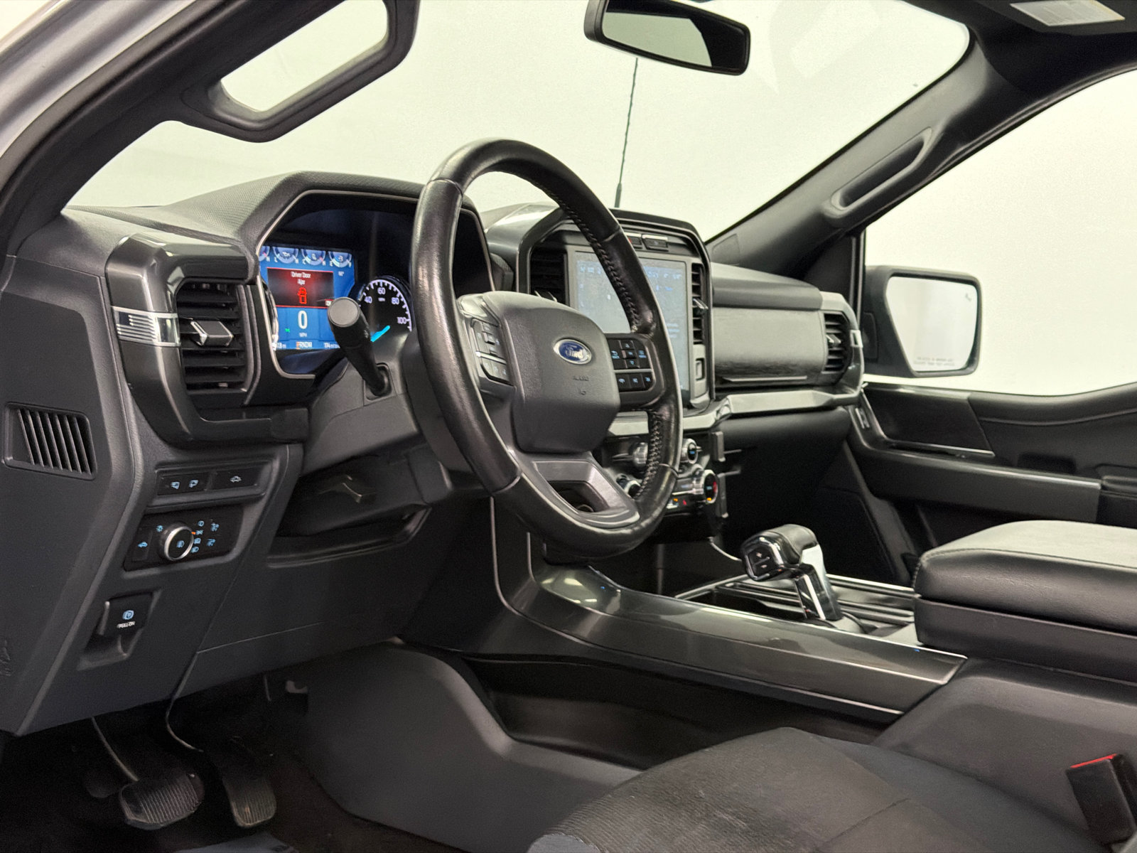 Used 2022 Ford F150 XLT w/ Equipment Group 302A High AWD/4WD image 15