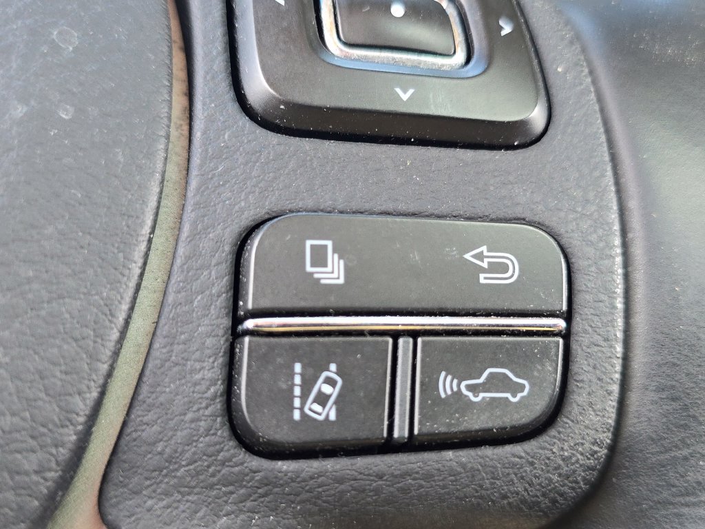 Used 2018 Lexus NX 300h AWD w/ Premium Package image 13