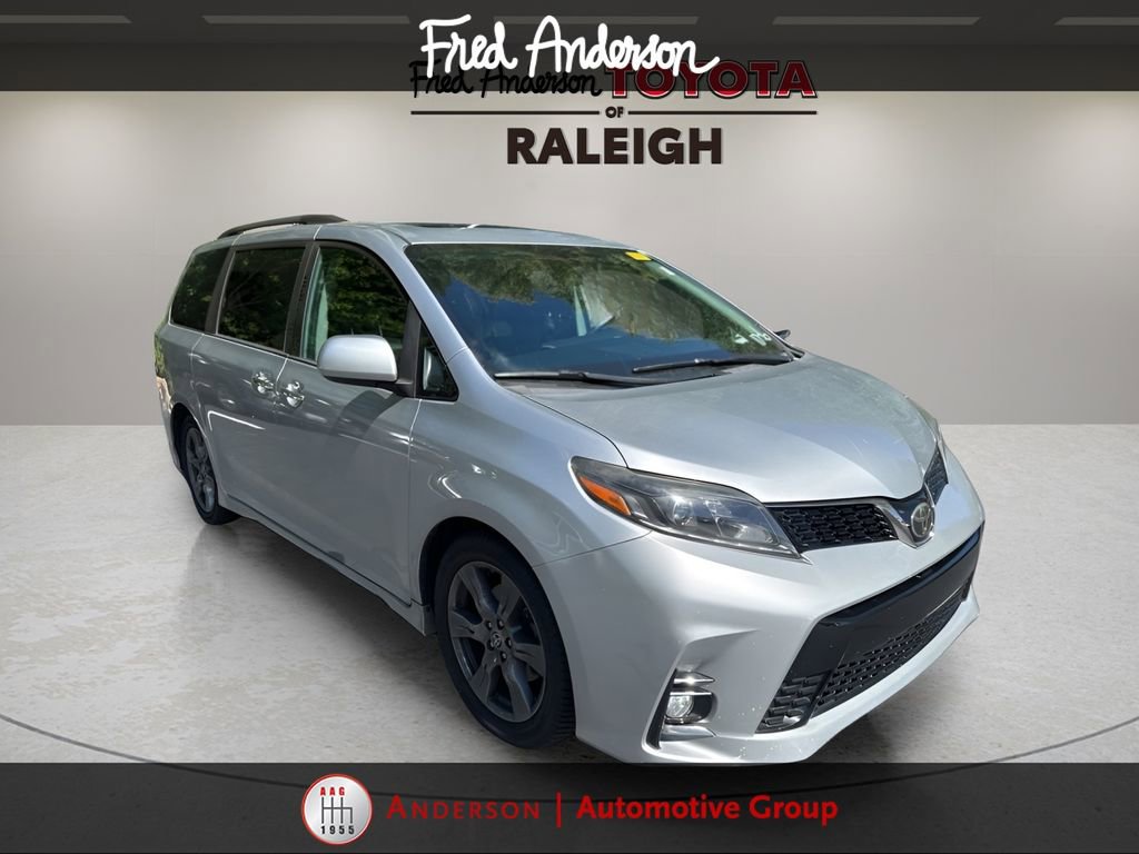Used 2020 Toyota Sienna SE