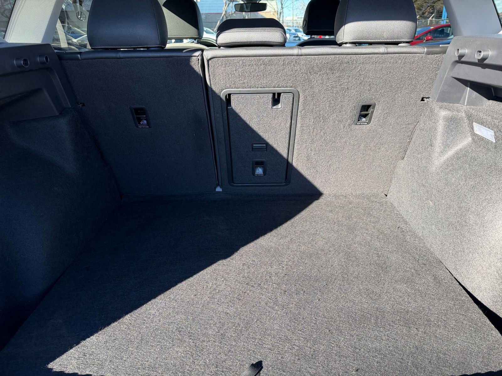 Used 2025 Volkswagen Taos SE image 31