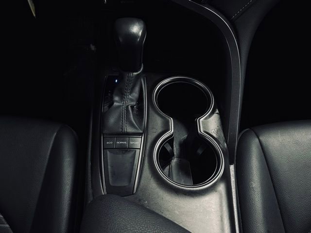 Used 2024 Toyota Camry SE image 26