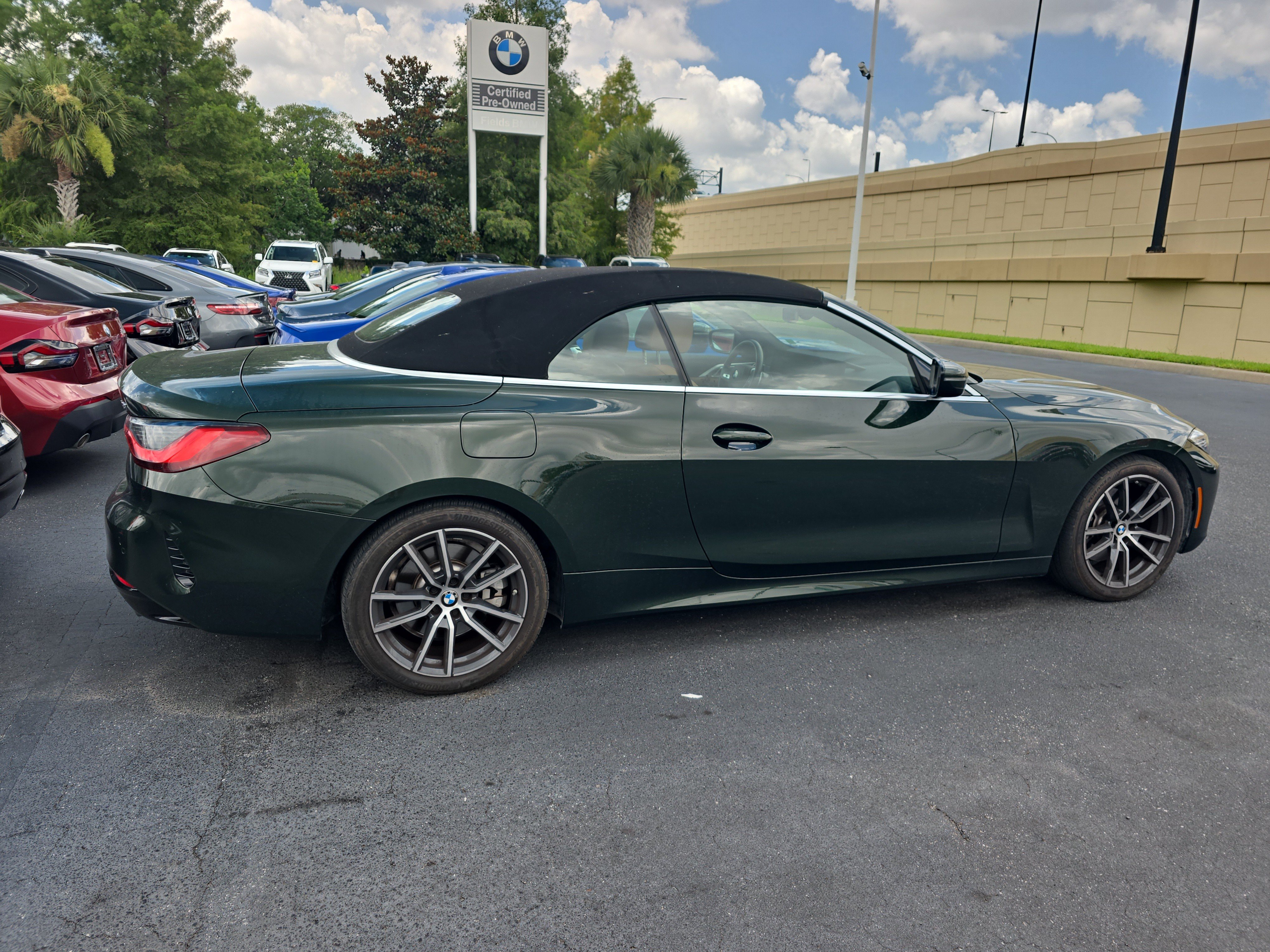 Used 2024 BMW 430i Convertible w/ Premium Package RWD image 2
