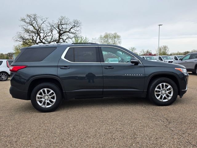 Used 2018 Chevrolet Traverse LT w/ LPO, Floor Liner Package AWD/4WD image 2