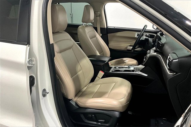 Used 2021 Ford Explorer XLT w/ Equipment Group 202A image 29