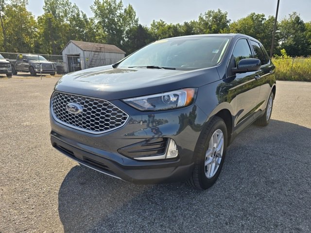 Used 2023 Ford Edge SEL w/ Convenience Package image 7