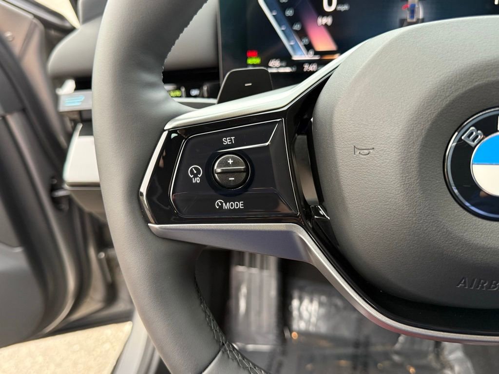 Used 2025 BMW 530i image 23