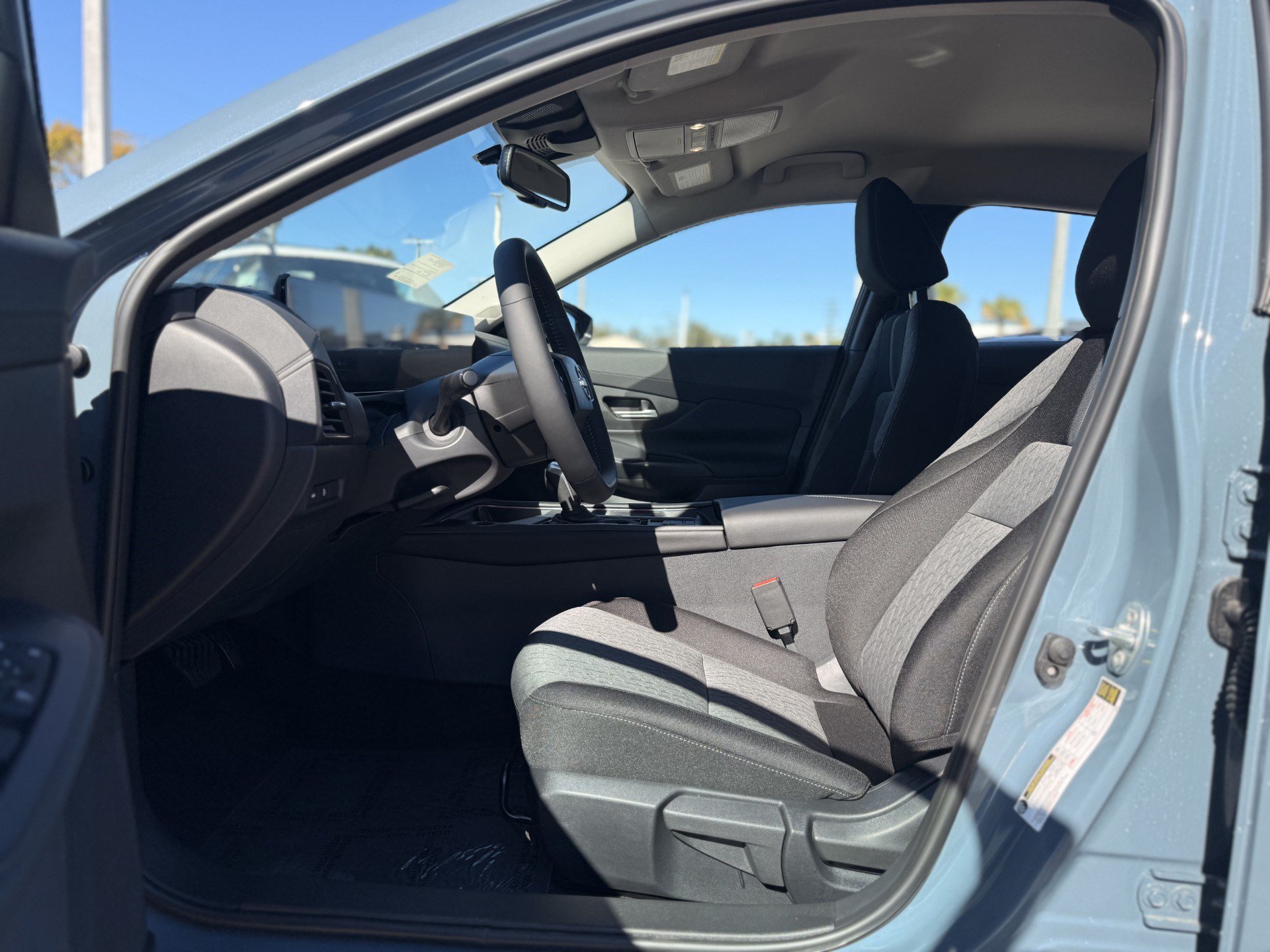 New 2026 Nissan Sentra SV w/ SV Convenience Package FWD image 6