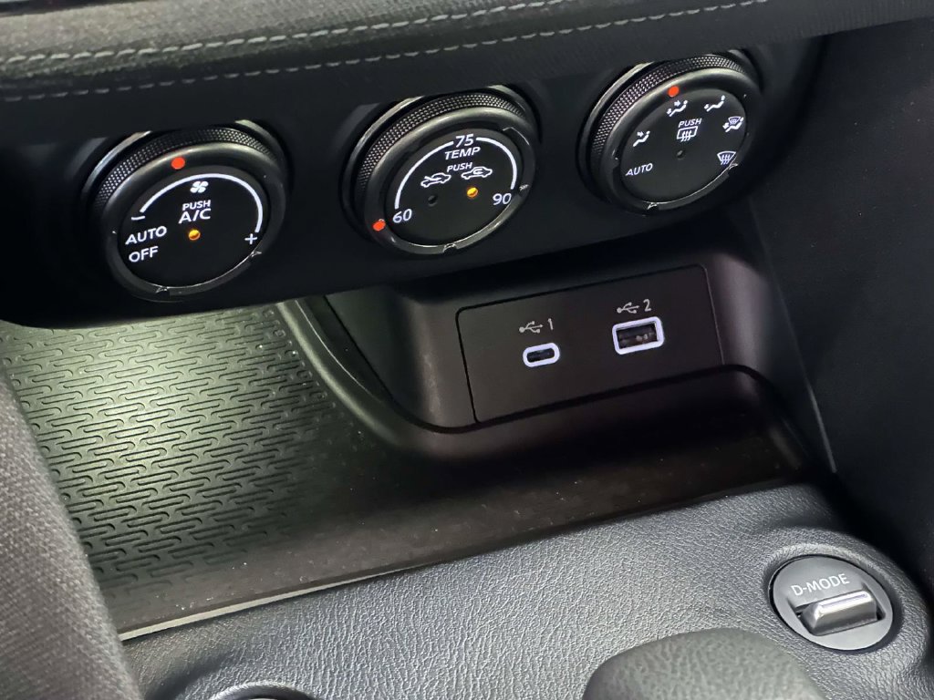 Used 2024 Nissan Z Sport w/ Floor Mat Package RWD image 26