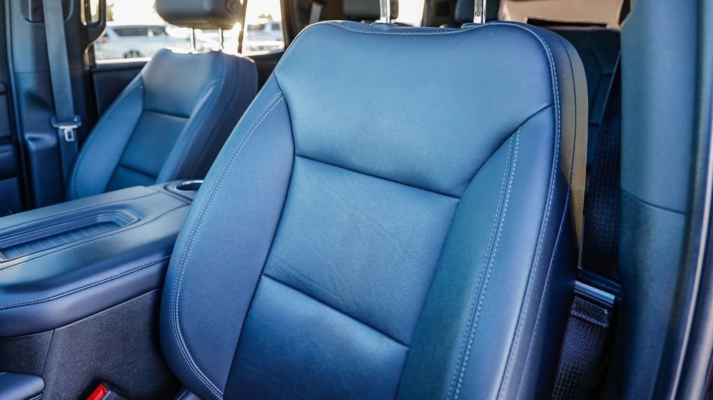 Used 2023 Chevrolet Tahoe Z71 w/ Luxury Package image 27