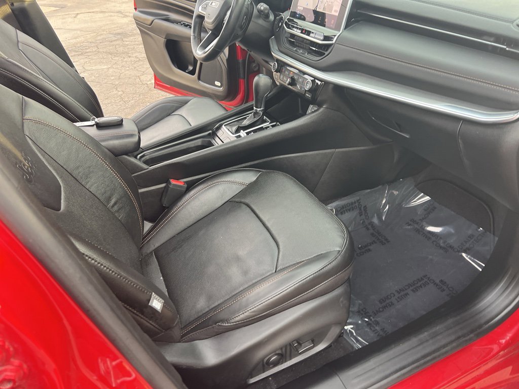 Used 2022 Jeep Compass Limited w/ (RED) Package image 23