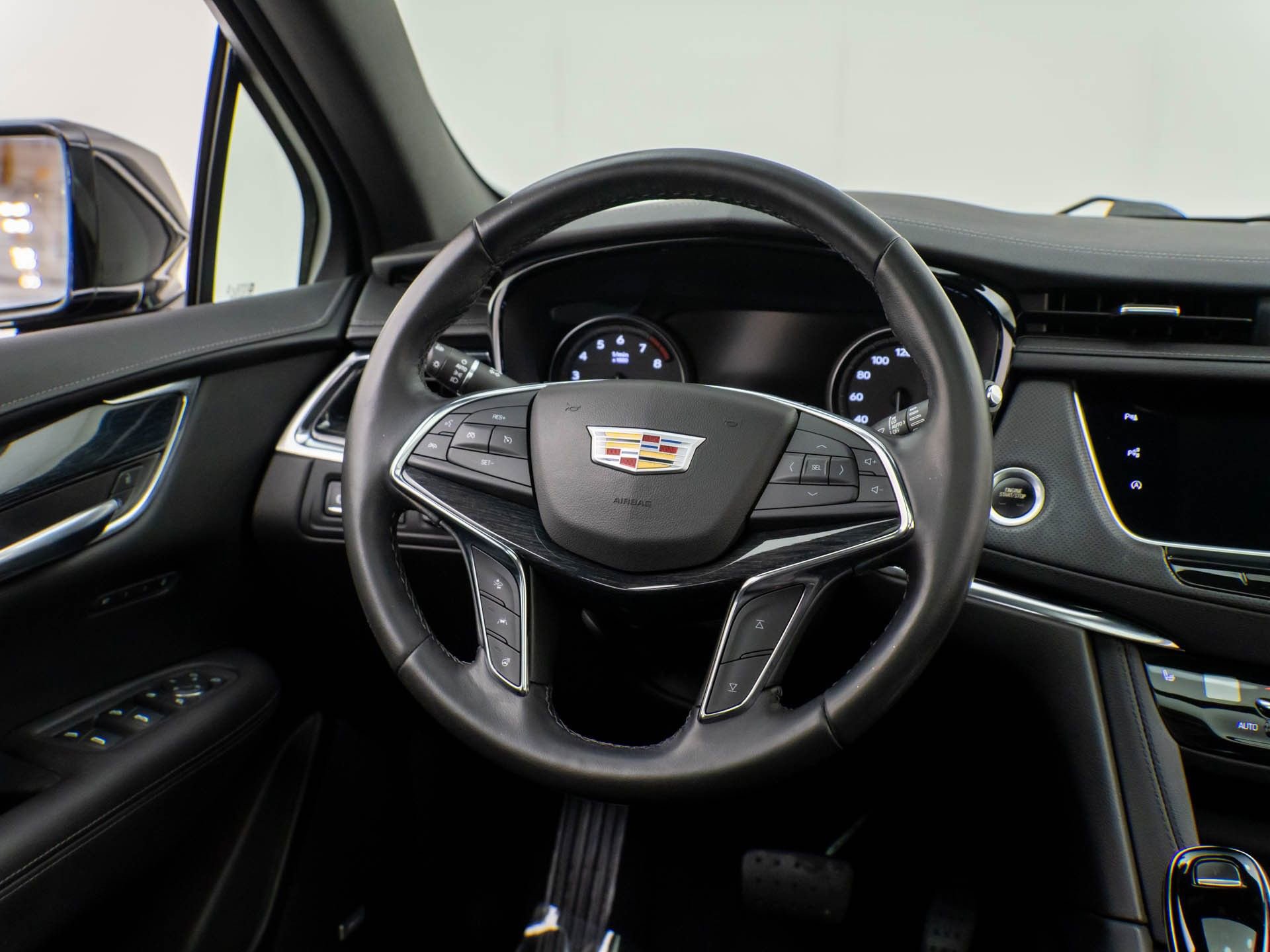 Certified 2022 Cadillac XT5 Premium Luxury w/ Technology Package image 13