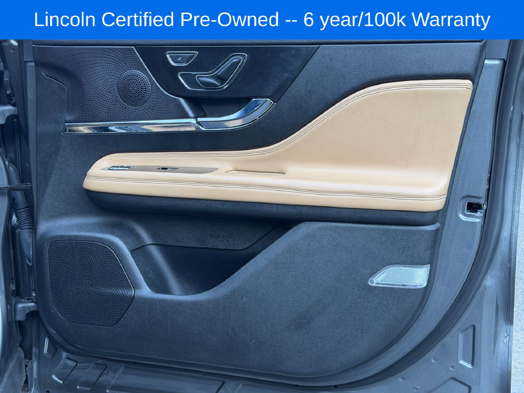 Used 2023 Lincoln Corsair Reserve AWD/4WD image 17