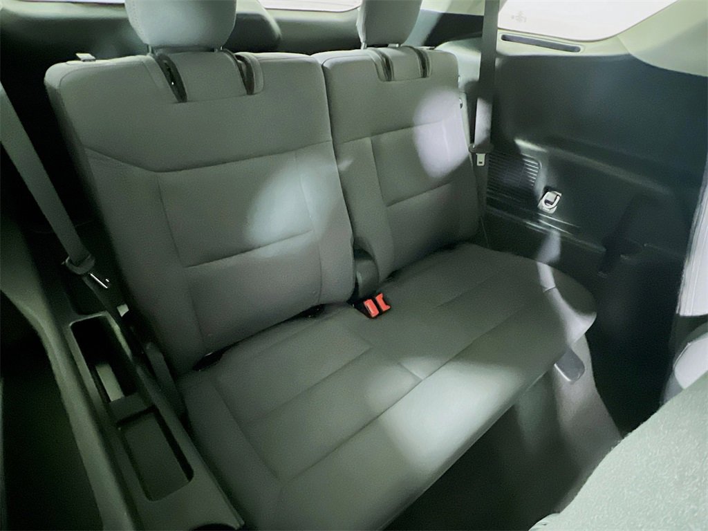 Used 2025 Ford Explorer Active image 24