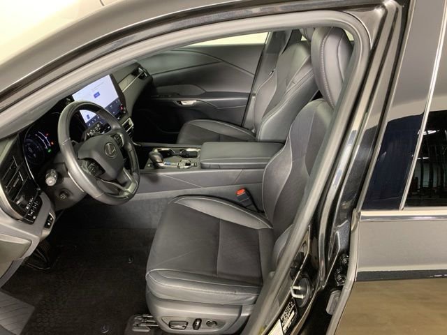 Used 2023 Lexus RX 350 w/ Accessory Package (Z1) image 18