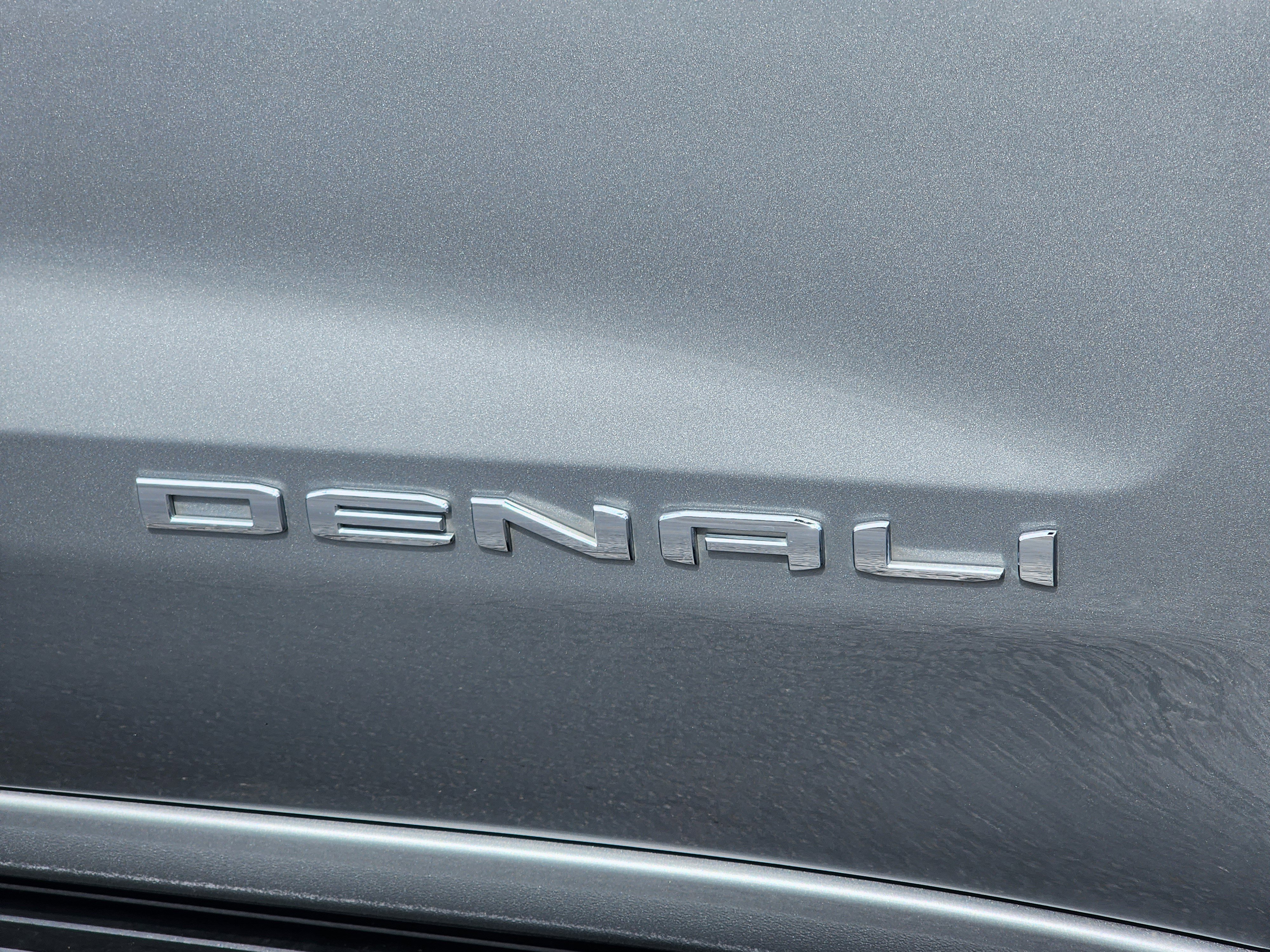 Used 2024 GMC Sierra 1500 Denali Ultimate image 7