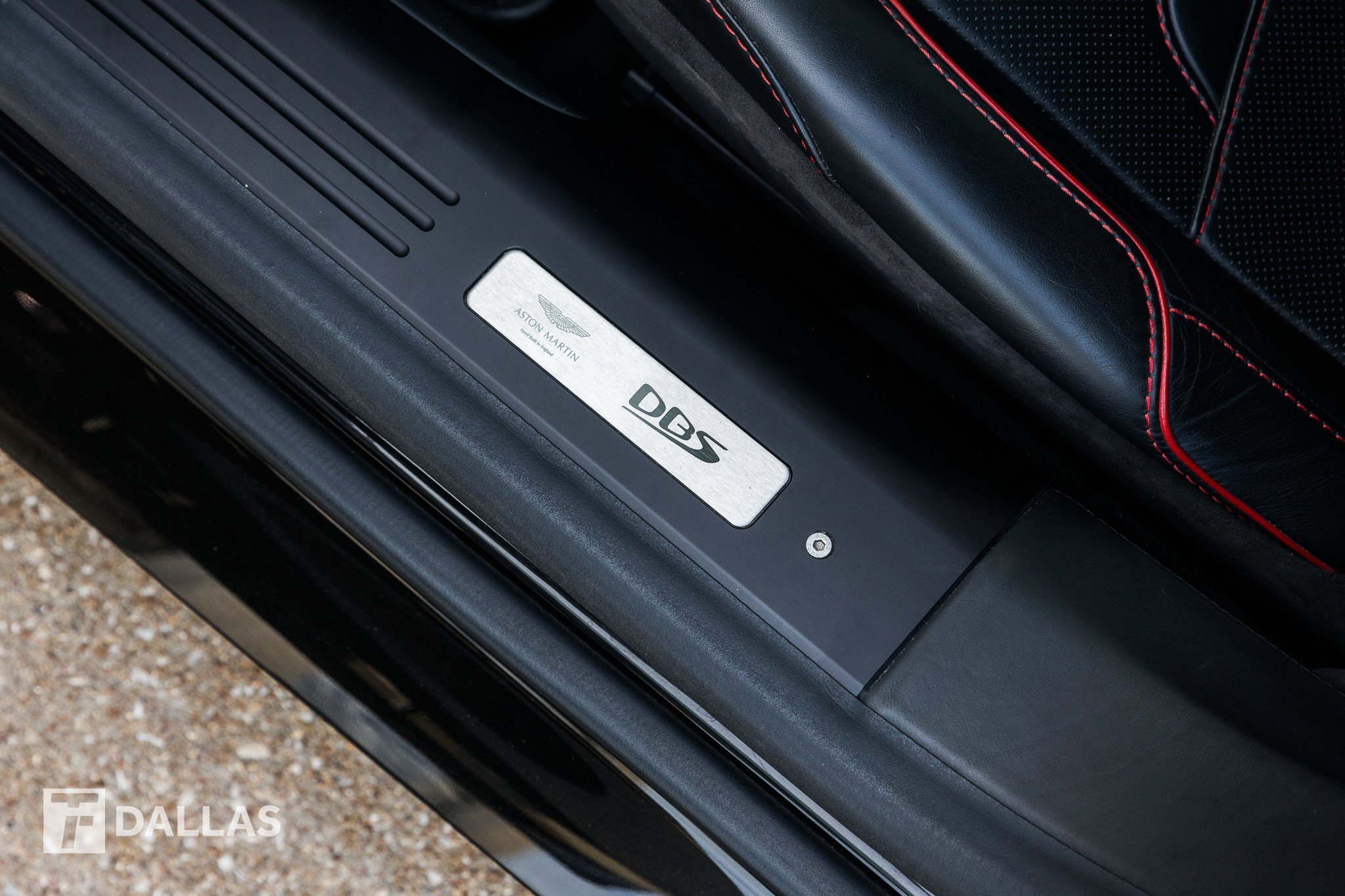 Used 2020 Aston Martin DBS Superleggera RWD image 25
