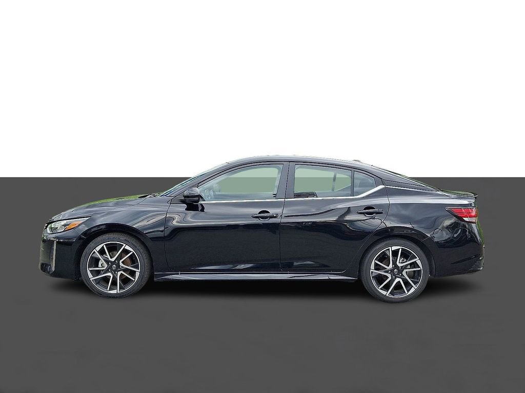 Used 2025 Nissan Sentra SR FWD image 4