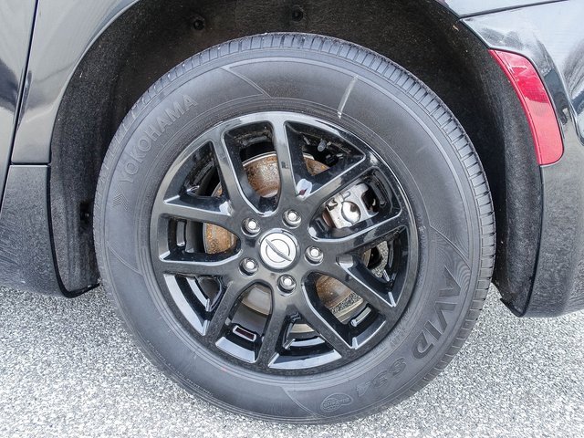 Used 2023 Chrysler Pacifica Touring-L image 20