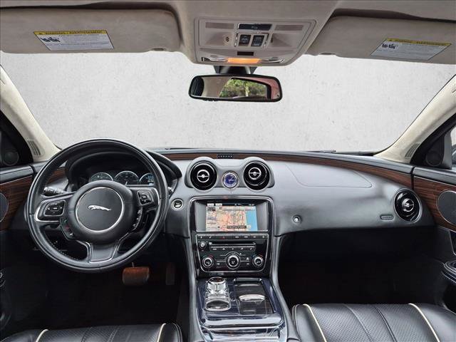 Used 2012 Jaguar XJ L RWD image 19