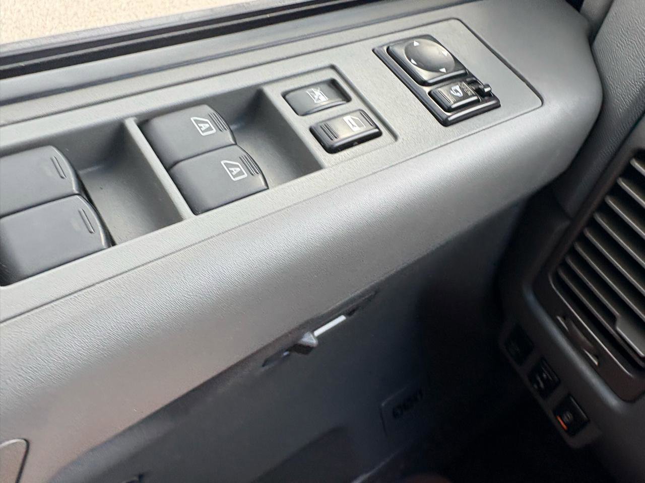 Used 2006 Nissan Armada LE w/ (U06) Technology Pkg (LE) image 54