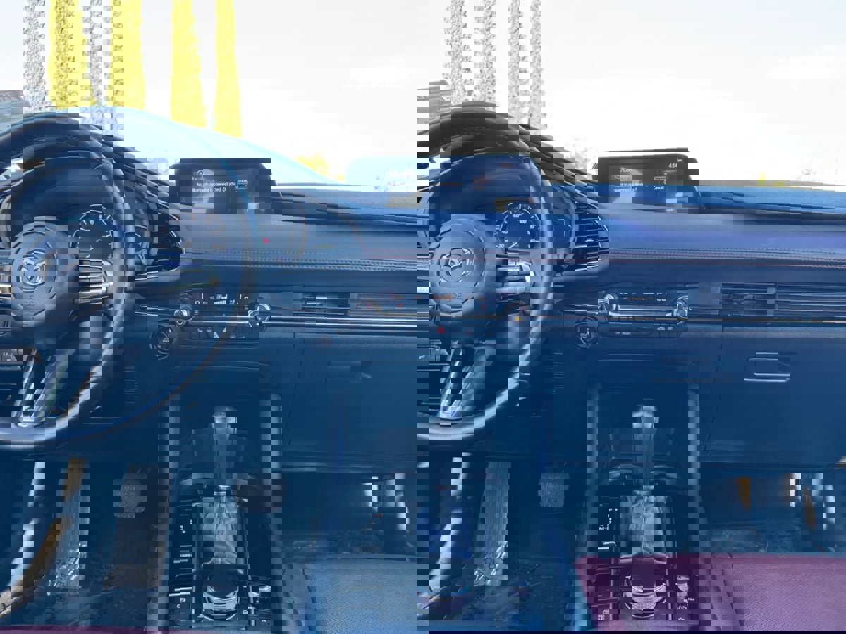 Used 2023 MAZDA MAZDA3 s image 15