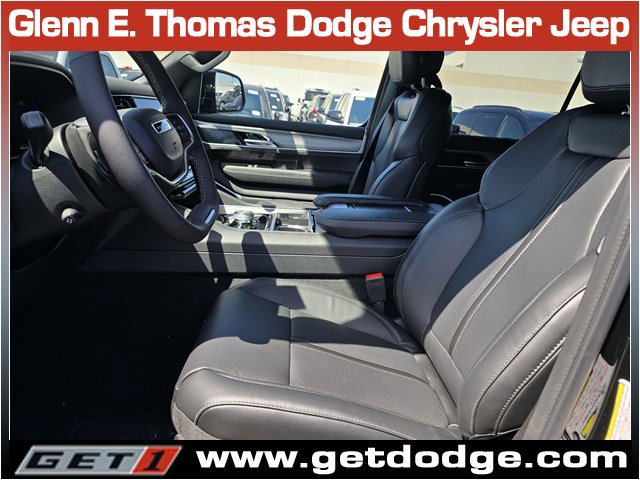 New 2025 Jeep Wagoneer L 4WD w/ Convenience Group I image 9