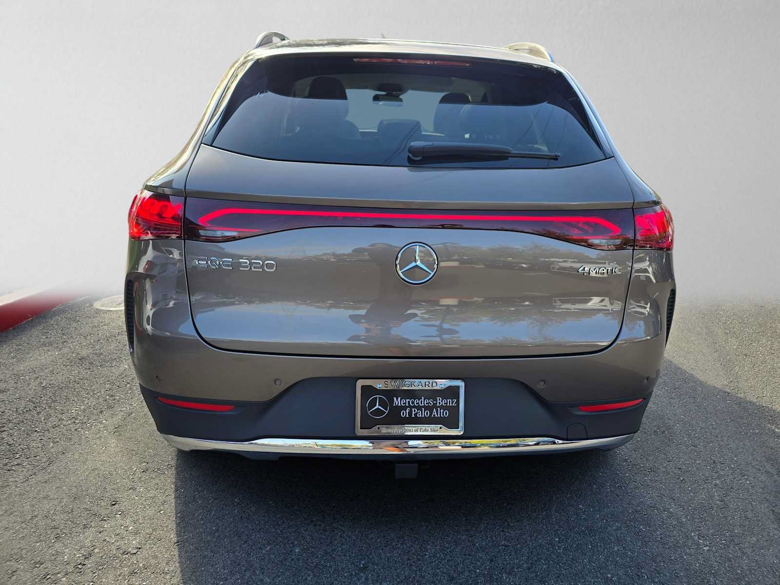 New 2027 Mercedes-Benz EQE 320 4MATIC SUV image 4
