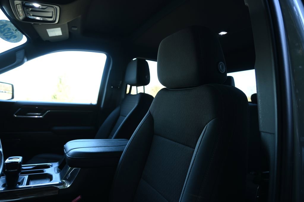 Used 2024 Chevrolet Silverado 1500 LT Trail Boss image 15