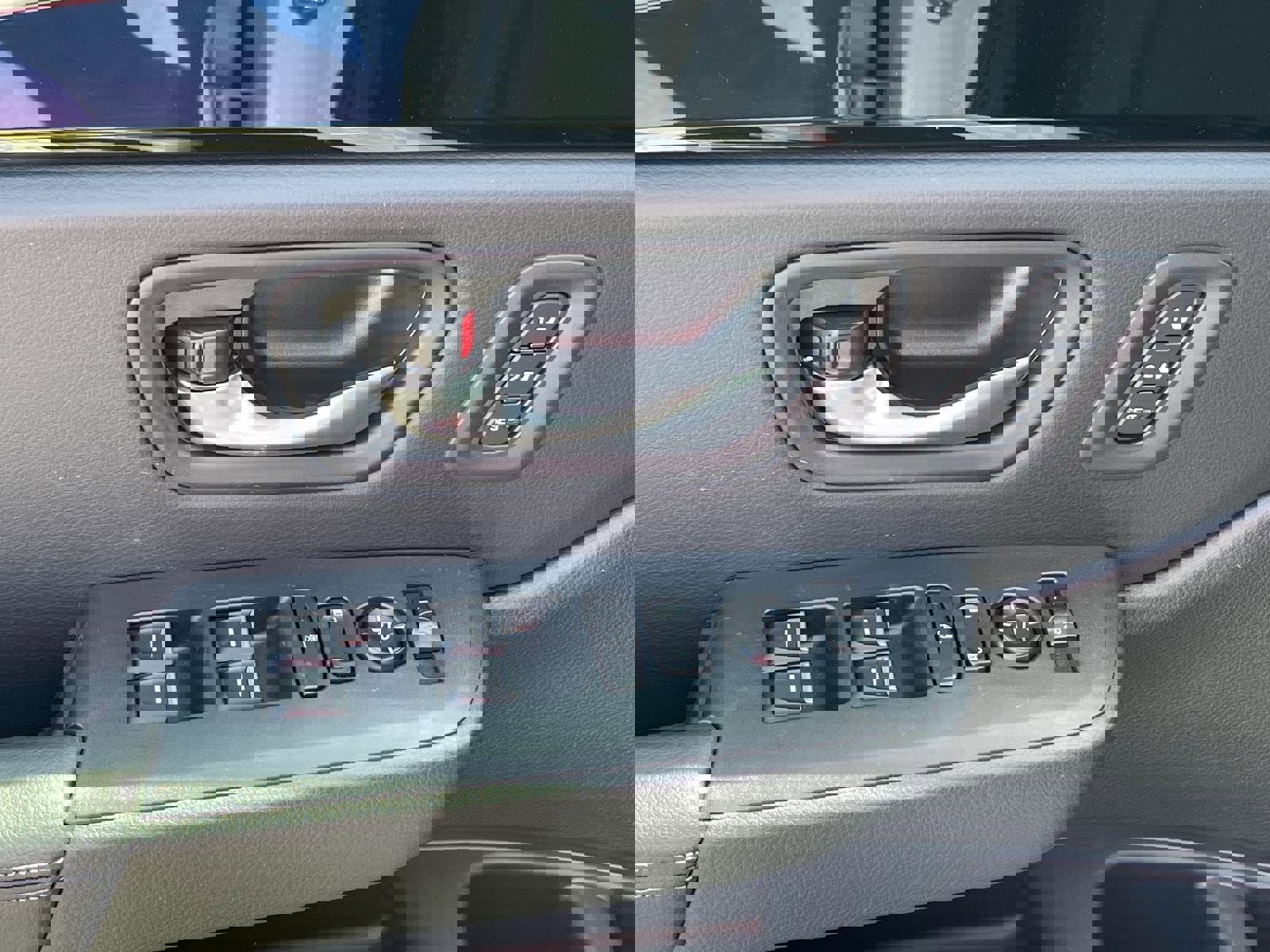 New 2025 Honda Pilot EX-L image 9