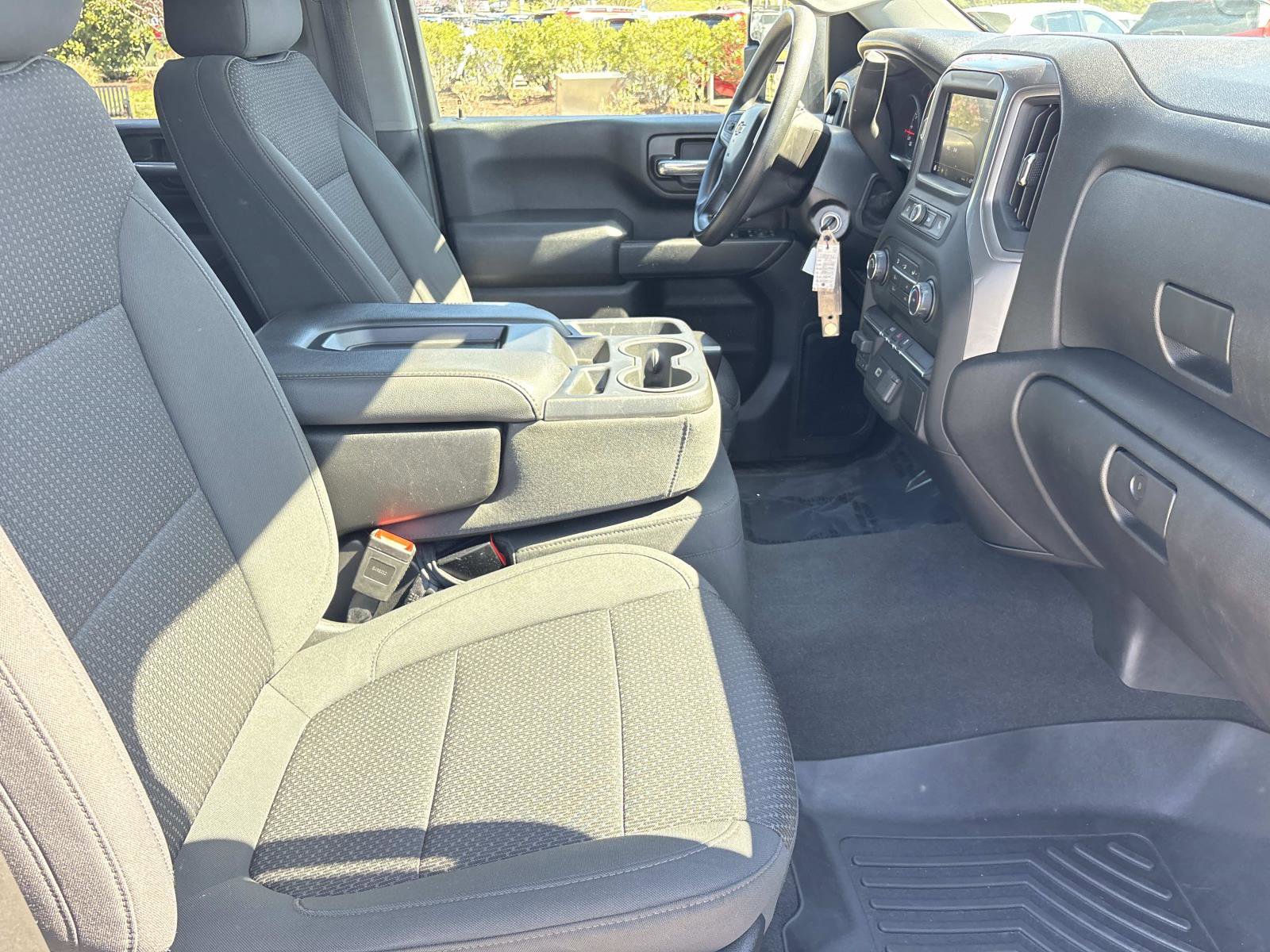 Used 2020 Chevrolet Silverado 2500 Custom w/ Custom Value Package image 32