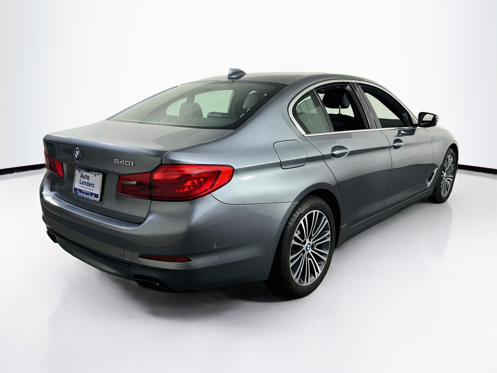 Used 2020 BMW 540i xDrive w/ Executive Package AWD/4WD image 5
