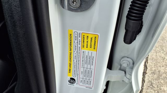 New 2026 Volvo XC60 B5 Plus w/ Protection Package Premier image 29