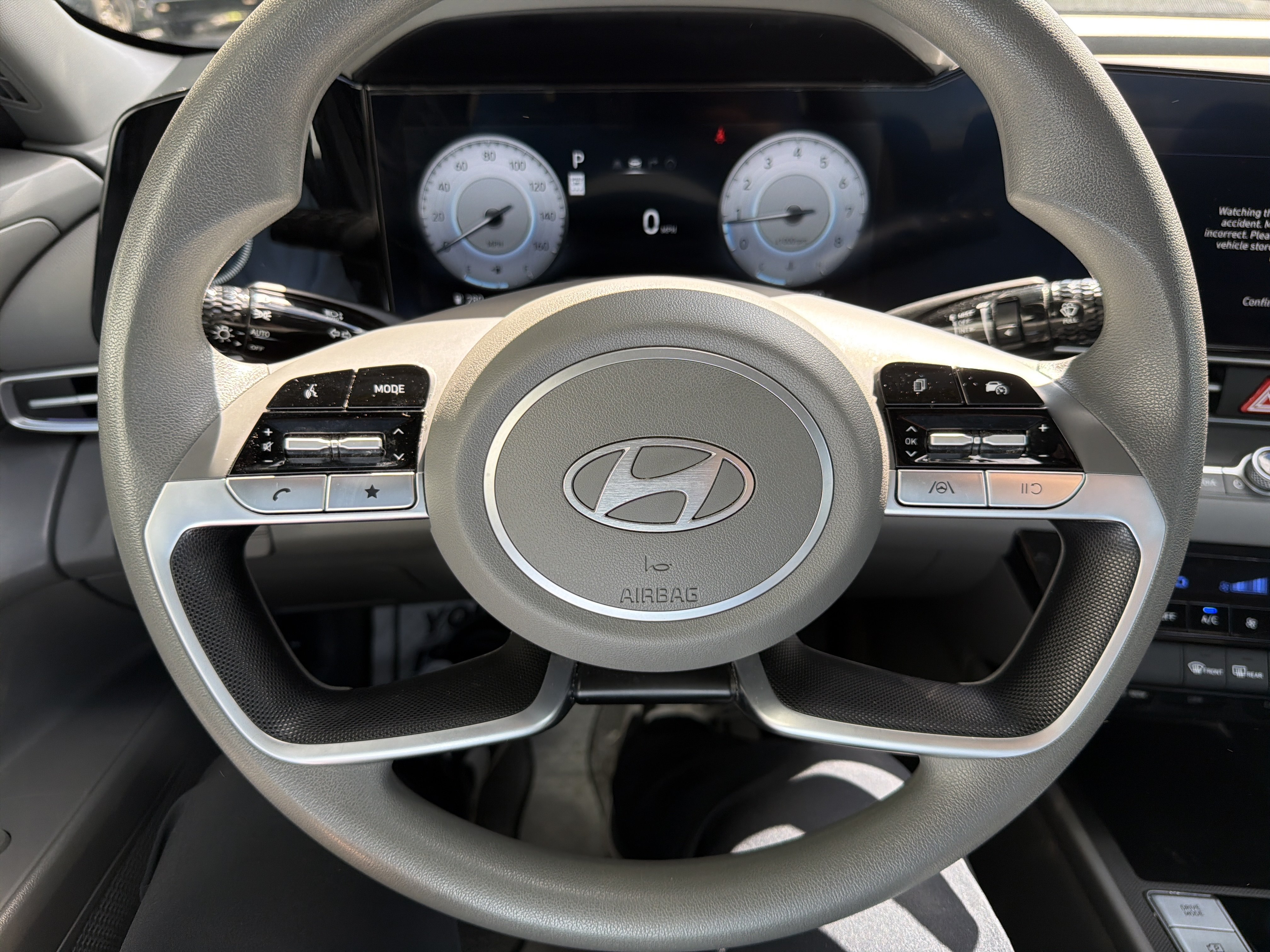 Used 2024 Hyundai Elantra SEL FWD image 19