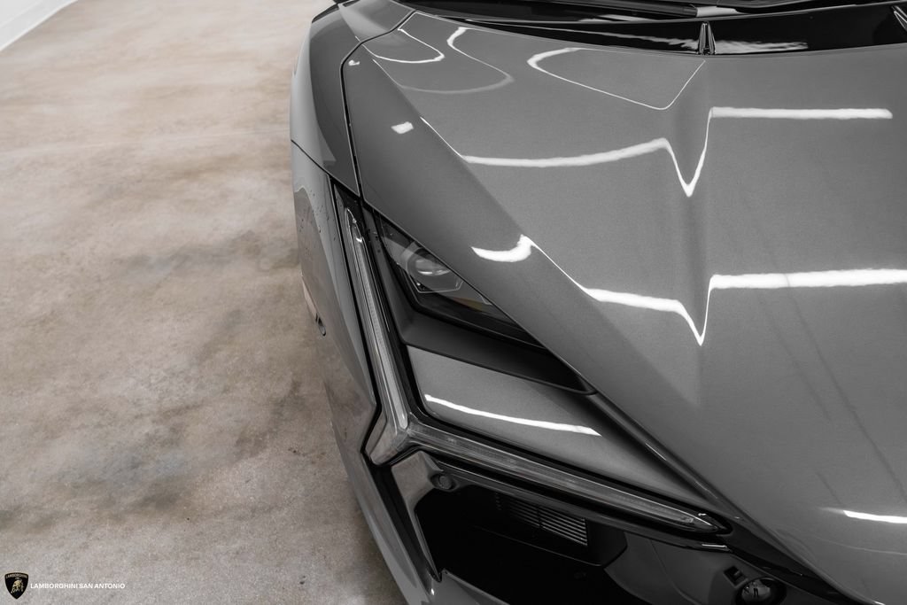 Used 2026 Lamborghini Revuelto AWD/4WD image 13