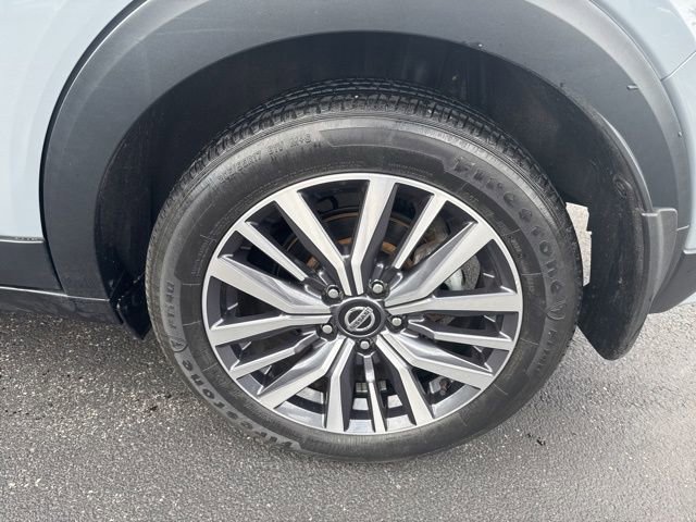 Used 2021 Nissan Kicks SV FWD image 14