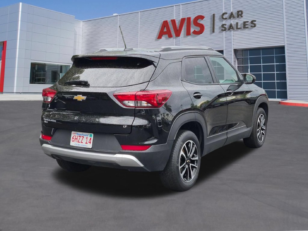 Used 2025 Chevrolet TrailBlazer LT AWD/4WD image 5