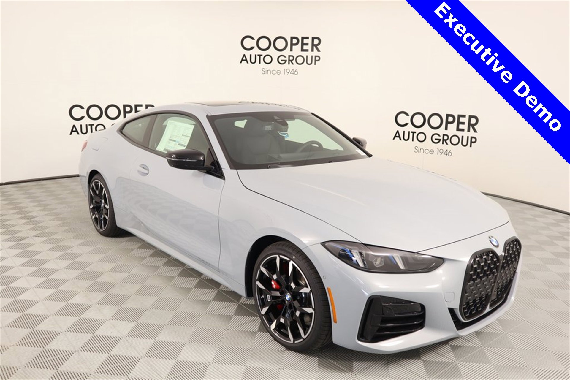 New 2025 BMW 430i xDrive Coupe w/ M Sport Package
