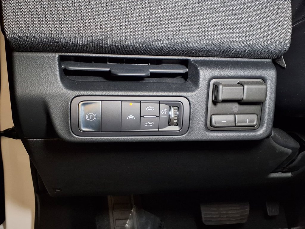 New 2026 GMC Sierra EV Elevation AWD/4WD image 17