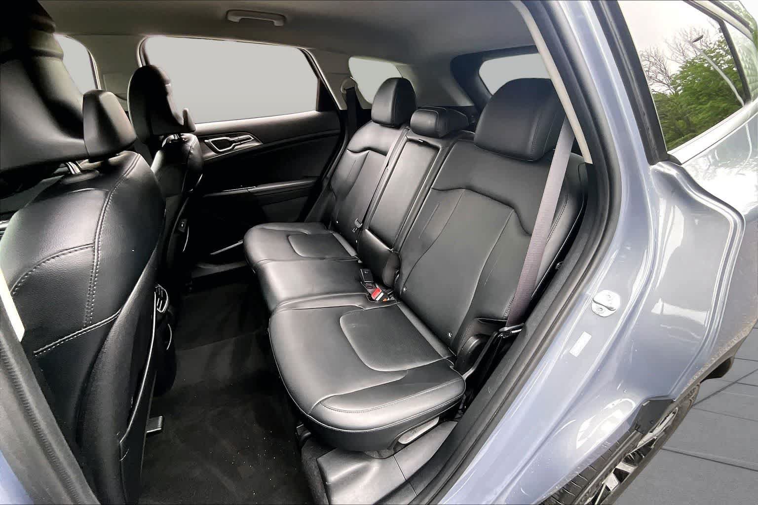 Used 2023 Kia Sportage EX FWD image 23