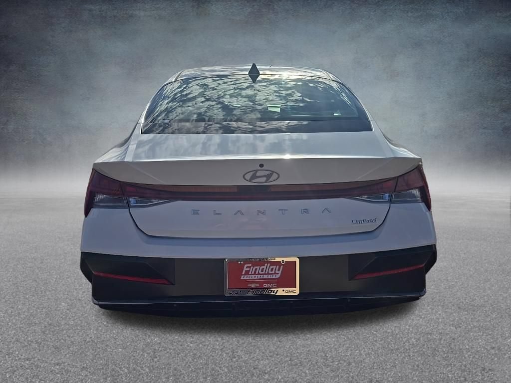 Used 2025 Hyundai Elantra Limited FWD image 5