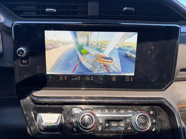 Used 2025 GMC Sierra 3500 AT4 w/ AT4 Premium Plus Package AWD/4WD image 25