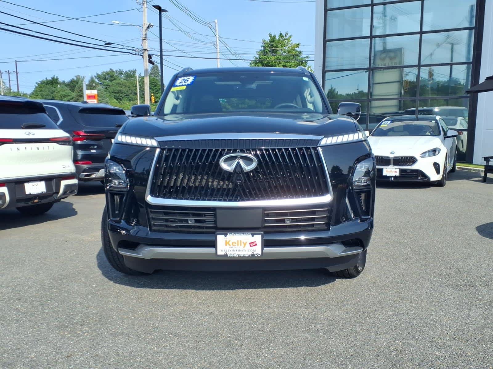 Certified 2026 INFINITI QX80 Pure w/ Cargo Package AWD/4WD image 2